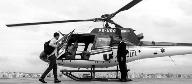 Escolhendo helicóptero corporativo